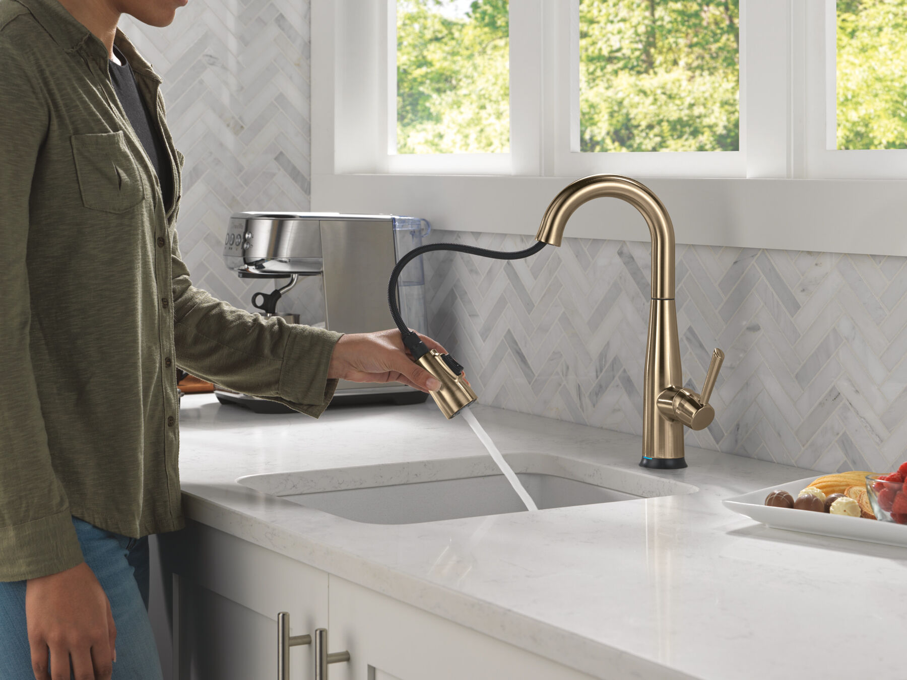 Touch2O® Bar / Prep Faucet with Touchless Technology, image 6