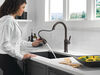 Llave de una manija con tubo de salida deslizable para cocina