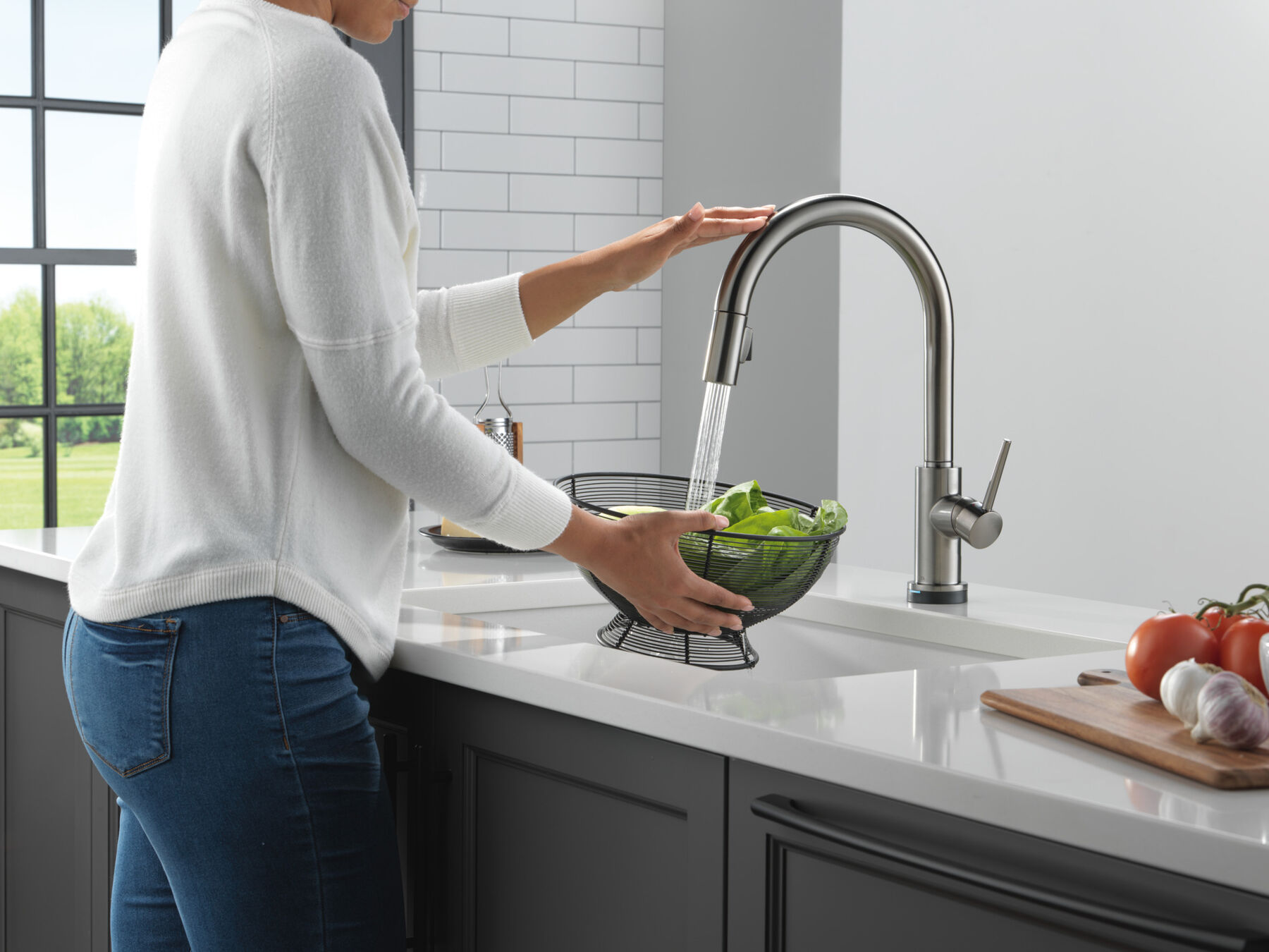 Touch2O with Touchless and VoiceIQ® Technology Single Handle Pull-Down Kitchen Faucet with Soap Dispenser, image 4