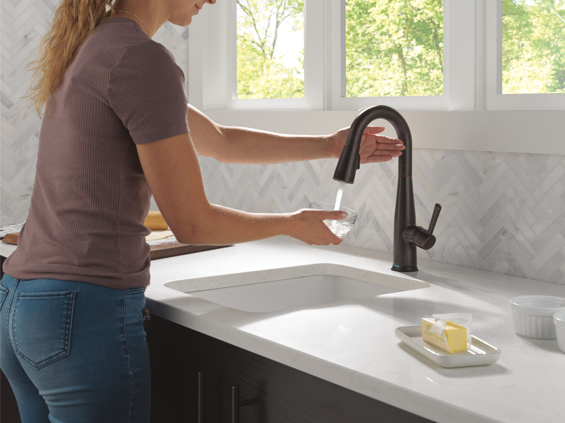 Touch2O® Bar / Prep Faucet with Touchless Technology, image 5