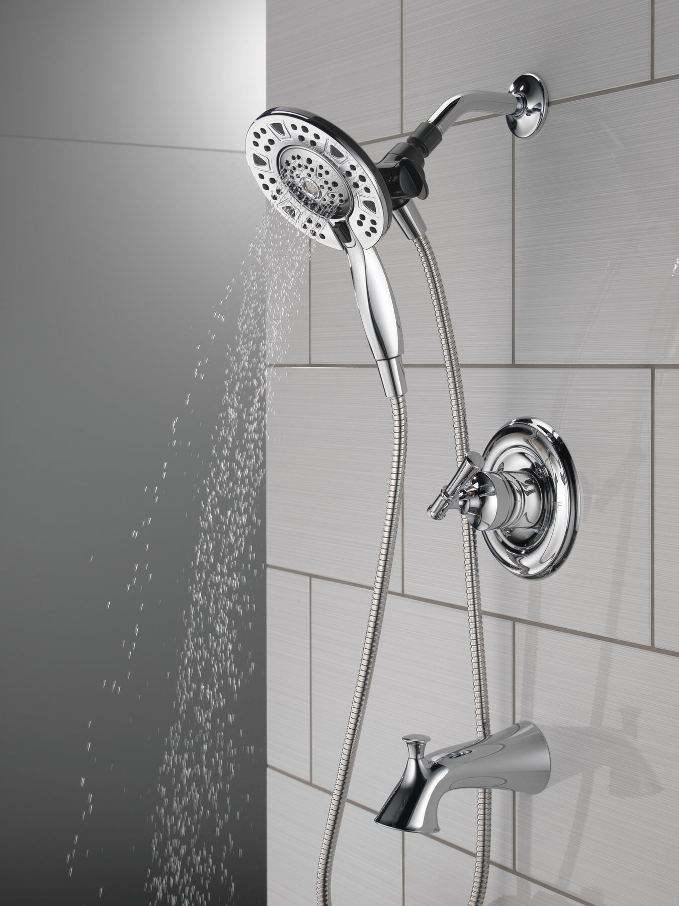Ducha y bañera Monitor serie 14 con ducha dos en uno WaterSense In2ition, imagen 11