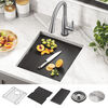 Lavabo de cocina para barra/preparación de alimentos tipo estación de trabajo con un receptáculo de acero inoxidable calibre 16 de 17" de montaje bajo encimera, con reborde WorkFlow™ y accesorios