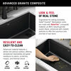 Lavabo de cocina tipo estación de trabajo con un receptáculo de compuesto de granito de 30" de montaje bajo encimera, con reborde WorkFlow™ y accesorios en negro metálico