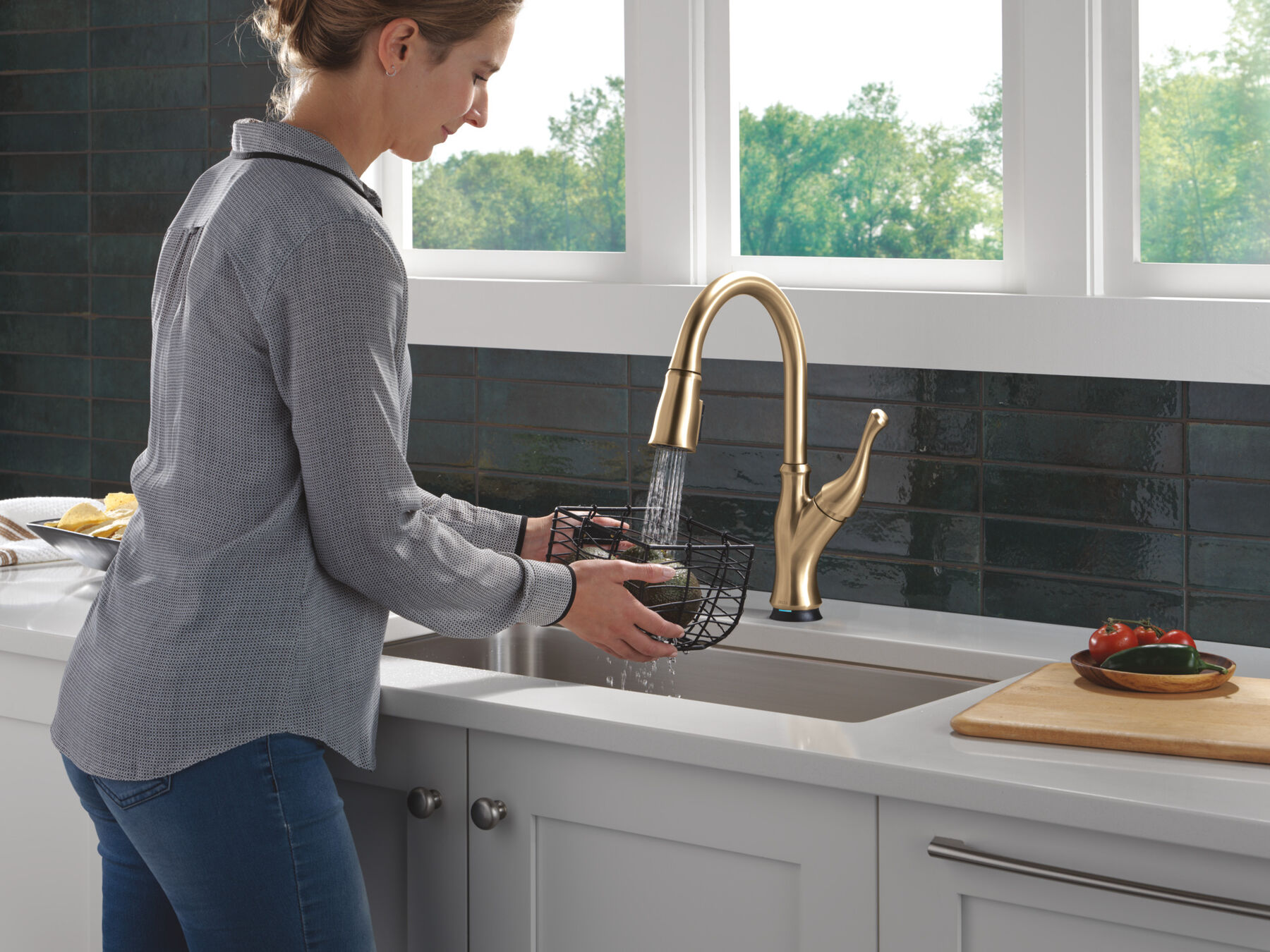 Touch<sub>2</sub>O® Technology Kitchen Faucet with Touchless Technology, image 7