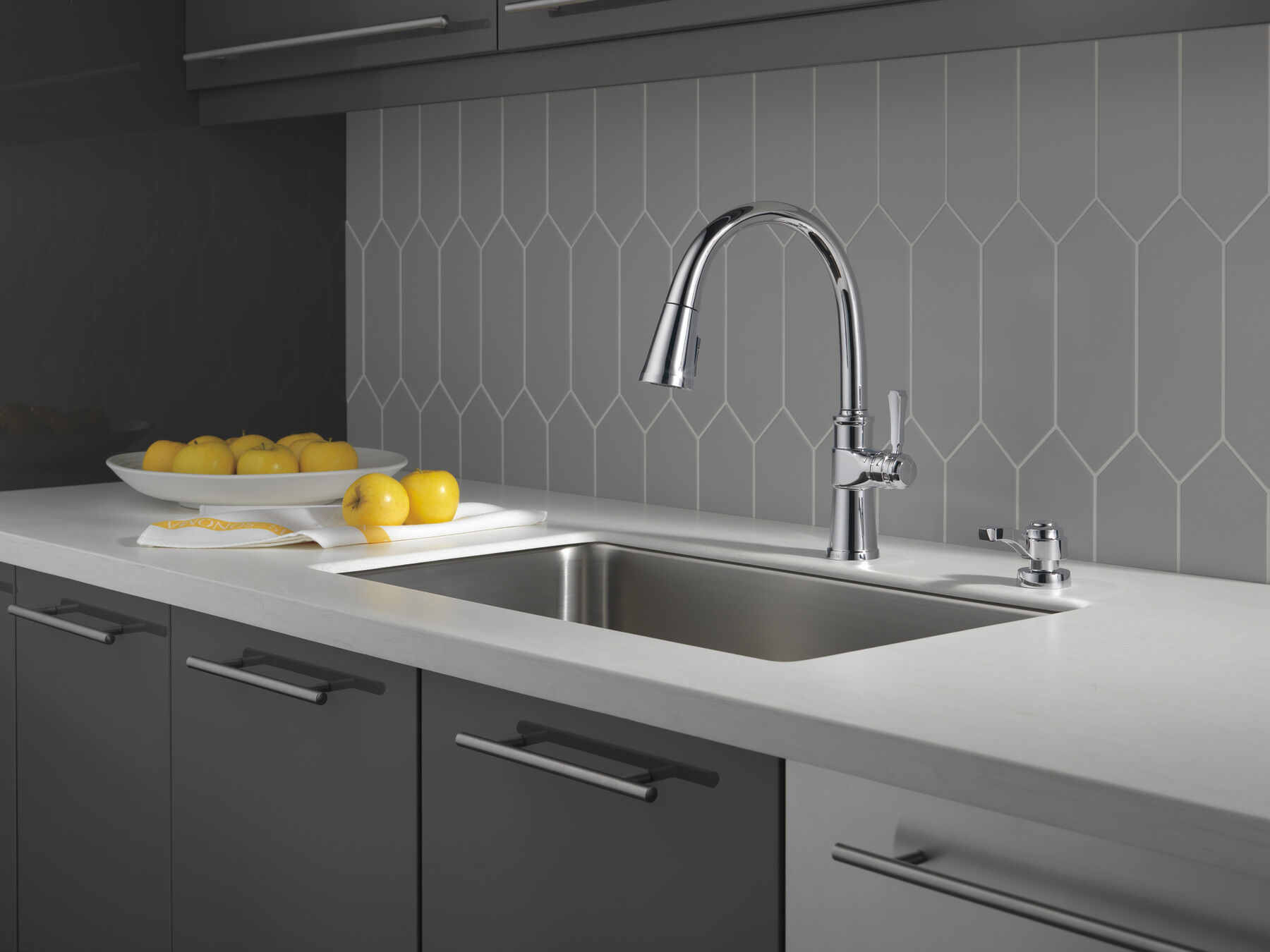 Llave para cocina monomando extensible con dispensador de jabón y tecnología ShieldSpray®, imagen 9