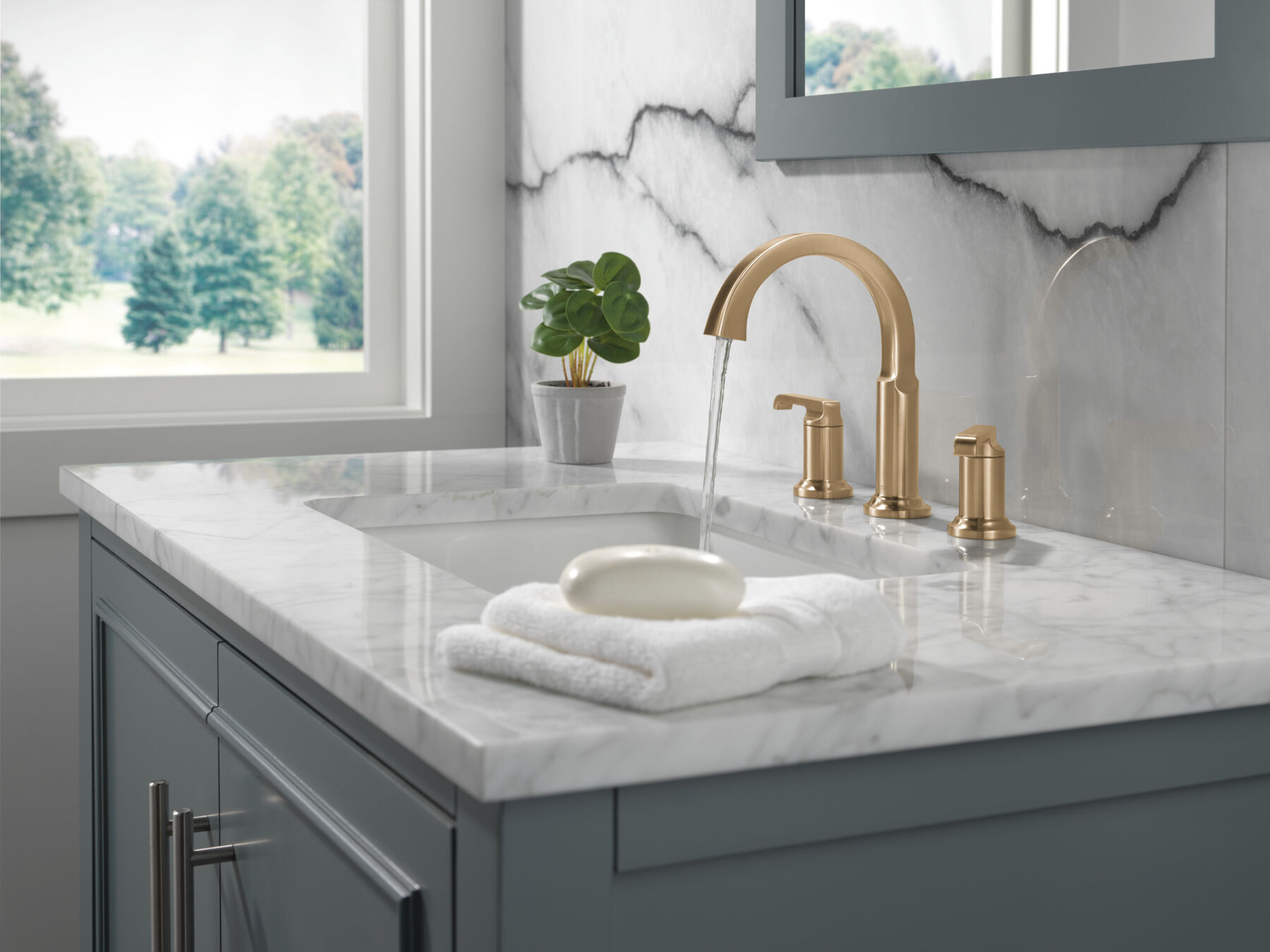 Llave para baño de extensión con dos manijas (producto recertificado), imagen 2