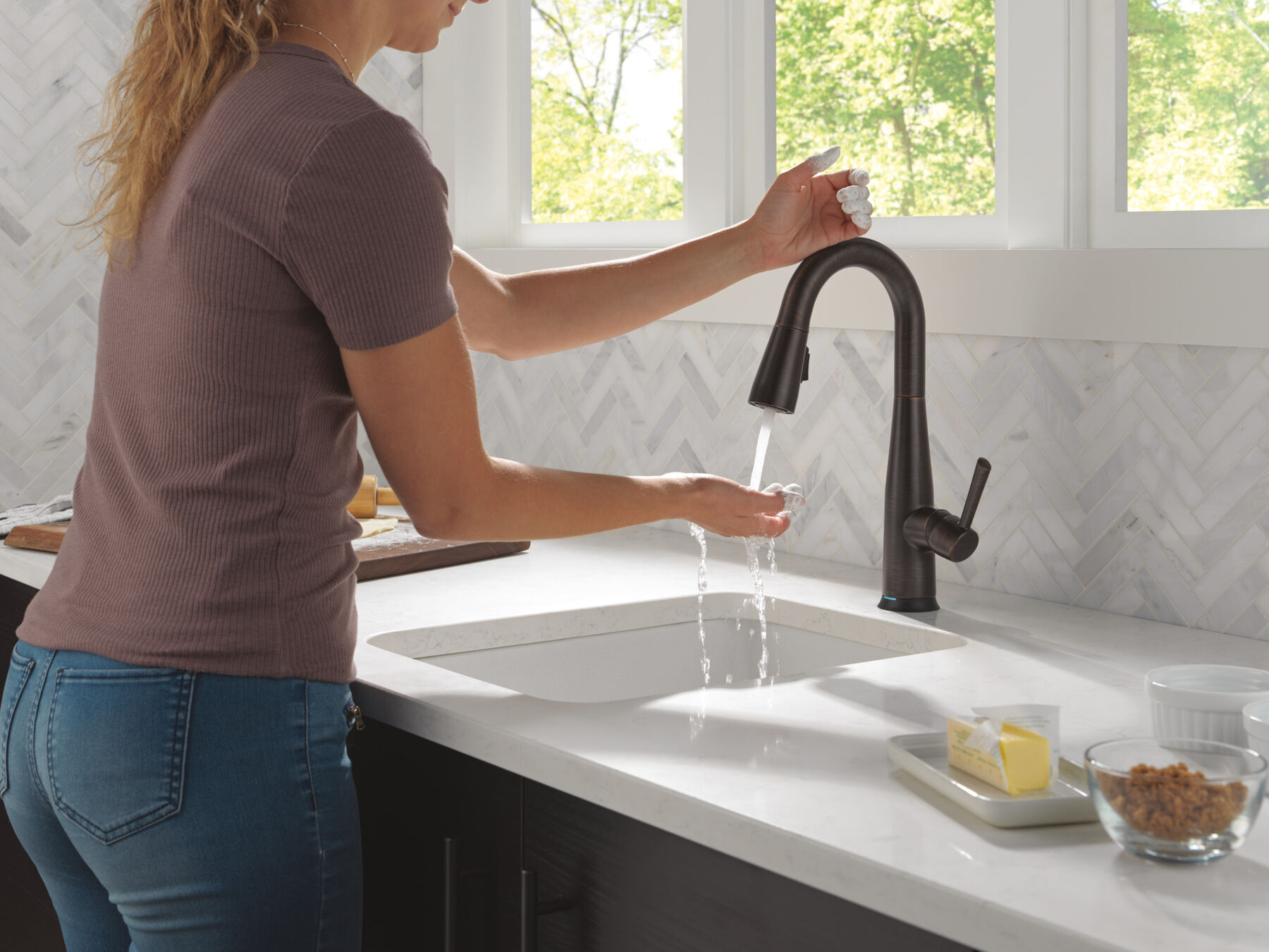 Touch2O® Bar / Prep Faucet with Touchless Technology, image 4