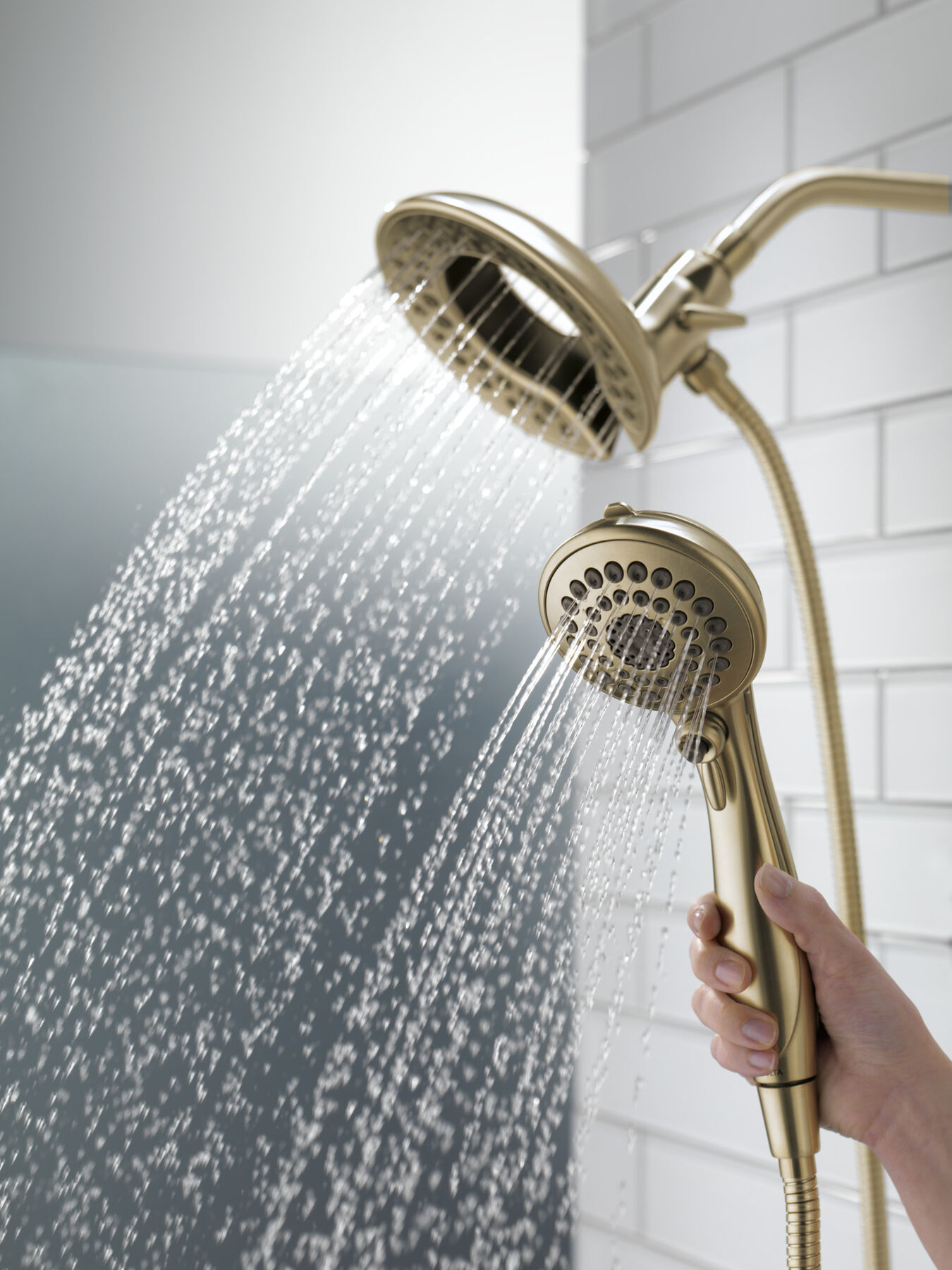 Ducha y ducha manual de 5 ajustes In2ition de 1.75 GPM (producto recertificado), imagen 1