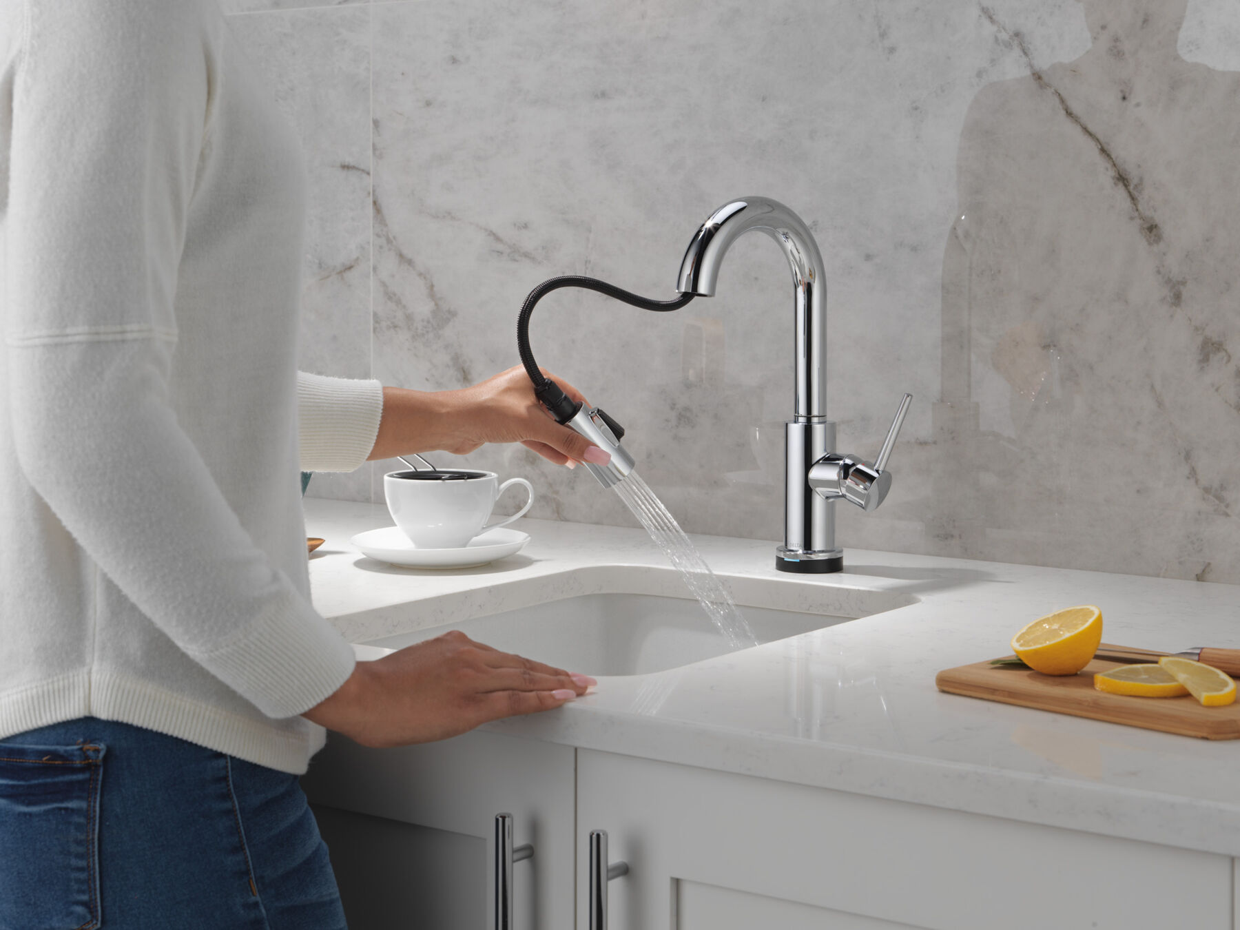 Touch2O® Bar / Prep Faucet with Touchless Technology, image 3
