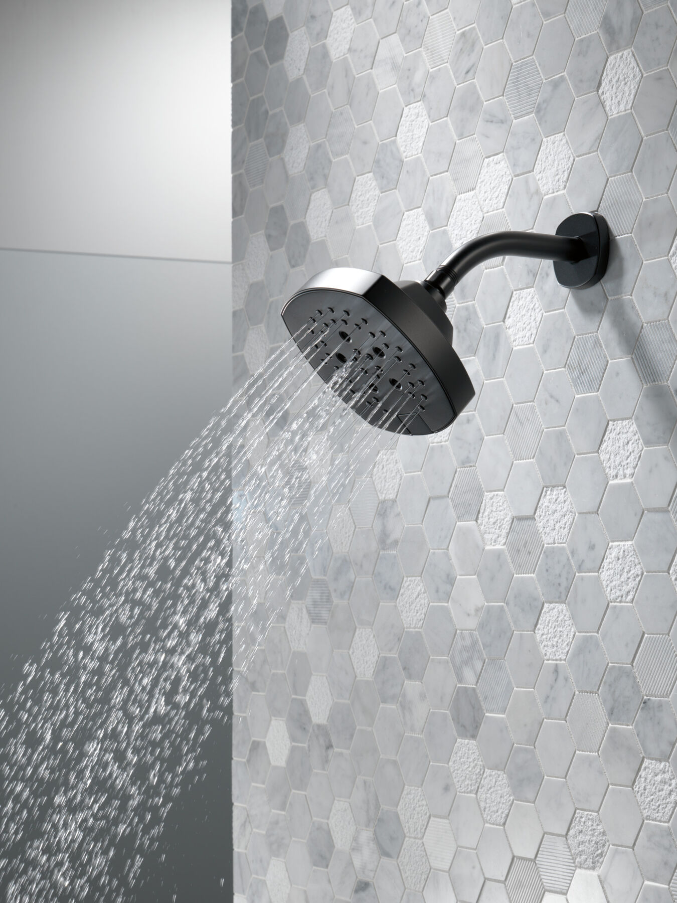 Cabezal de ducha de 5 ajustes H2O de 1.75 GPM (producto recertificado), imagen 5