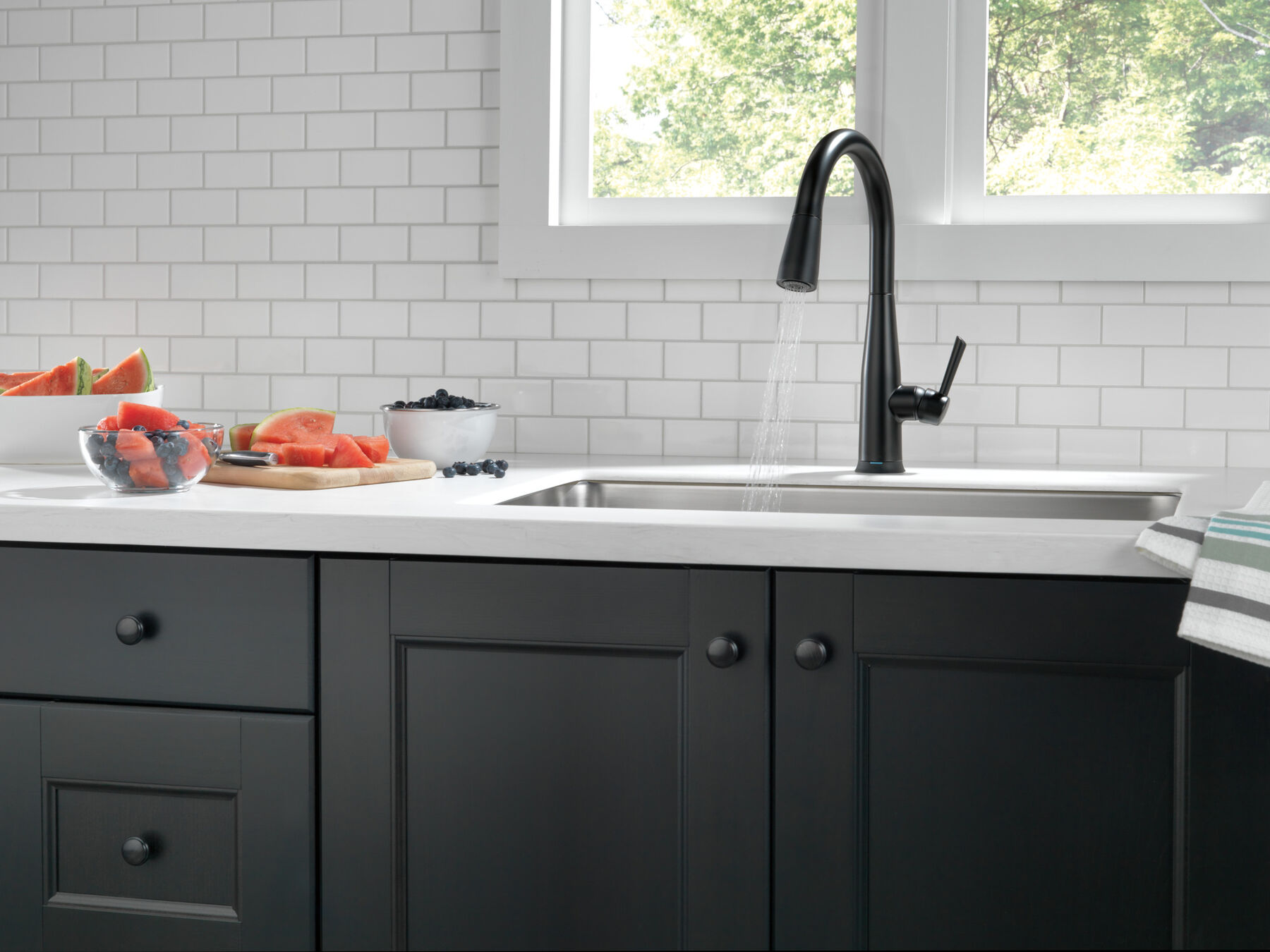 Single Handle Pull-Down Kitchen Faucet with Touch<sub>2</sub>O® Technology Technology (Recertified), image 7