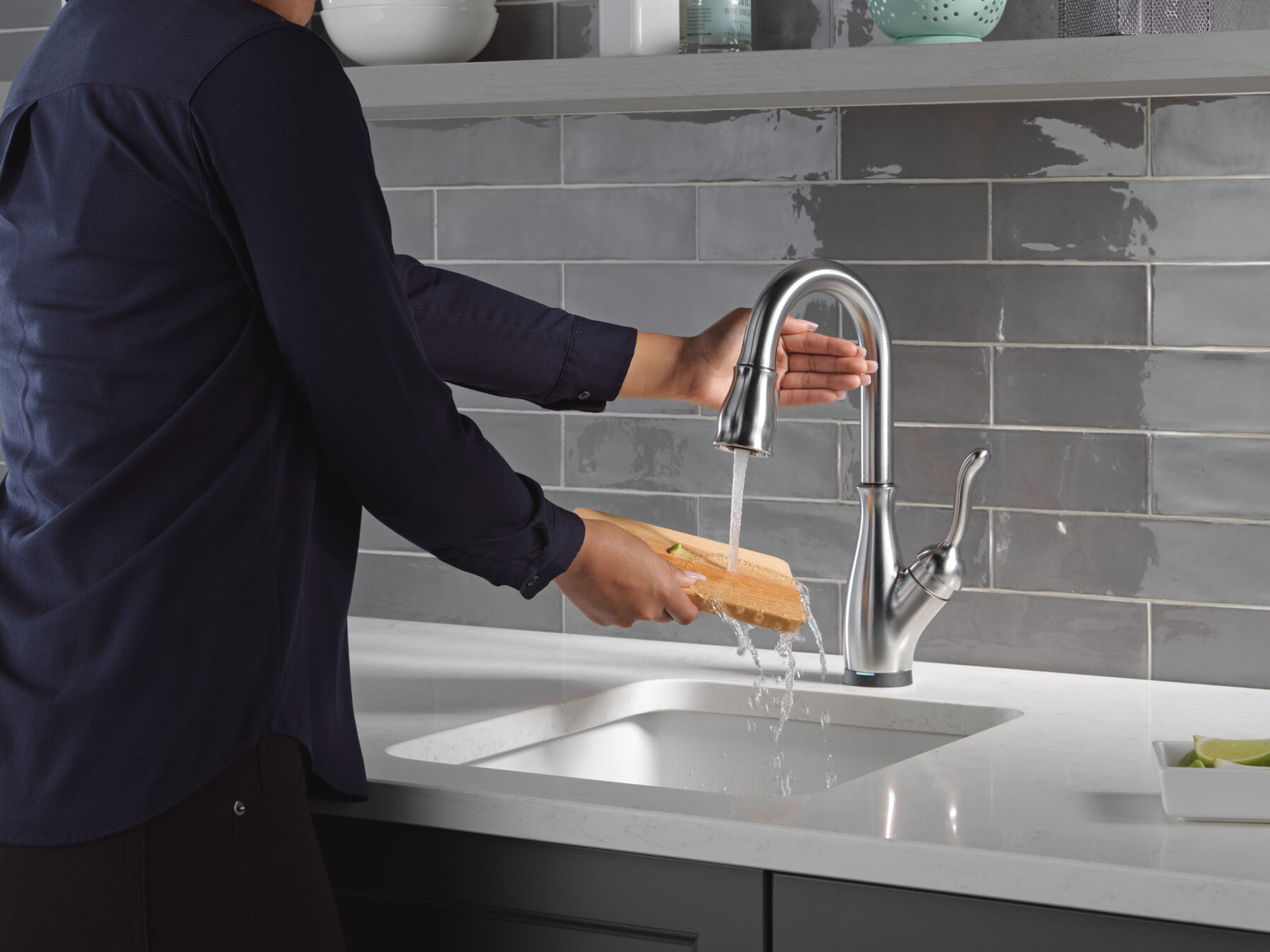 Touch2O® Bar / Prep Faucet with Touchless Technology, image 6
