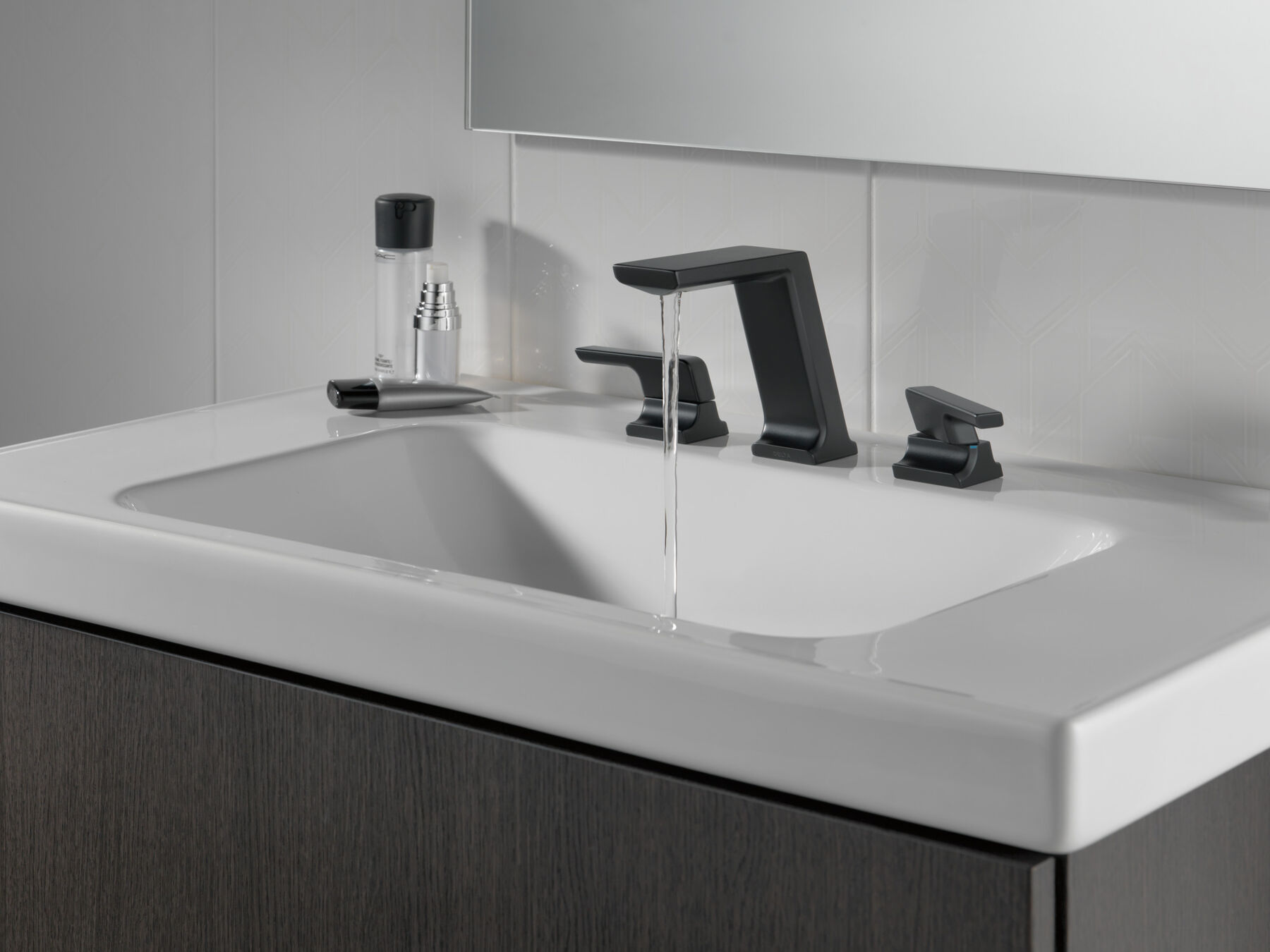 Llave para baño de extensión con dos manijas (producto recertificado), imagen 4