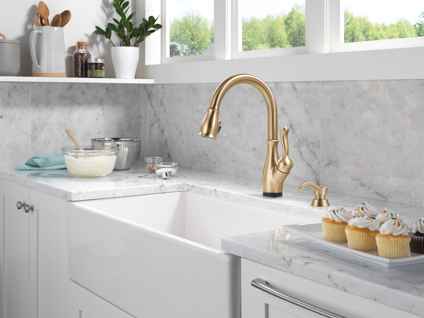 Touchless Pull-Down Kitchen 1L with Soap Disp Bundle, image 14