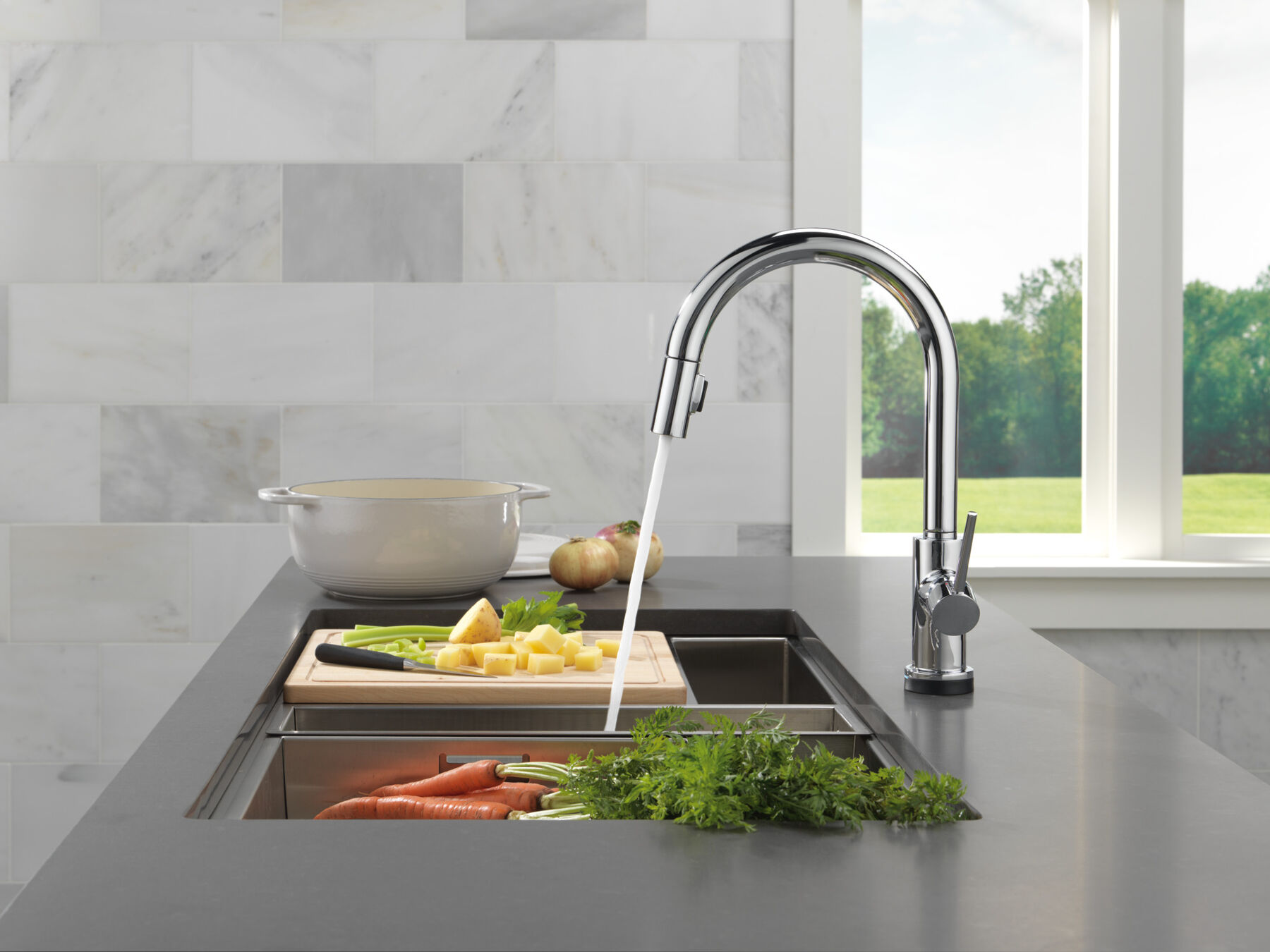 Touch2O with Touchless and VoiceIQ® Technology Single Handle Pull-Down Kitchen Faucet with Soap Dispenser, image 10