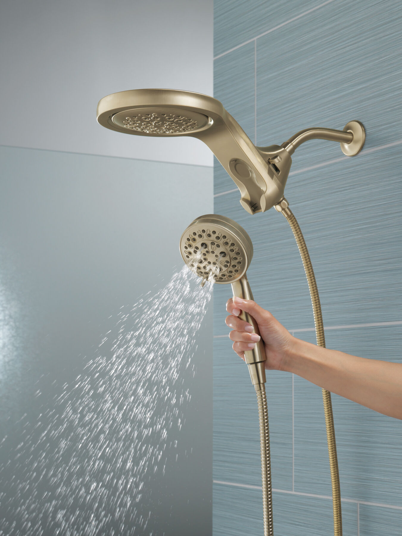 Cabezal de ducha dos en uno de 5 ajustes HydroRain® H2Okinetic® (producto recertificado), imagen 8
