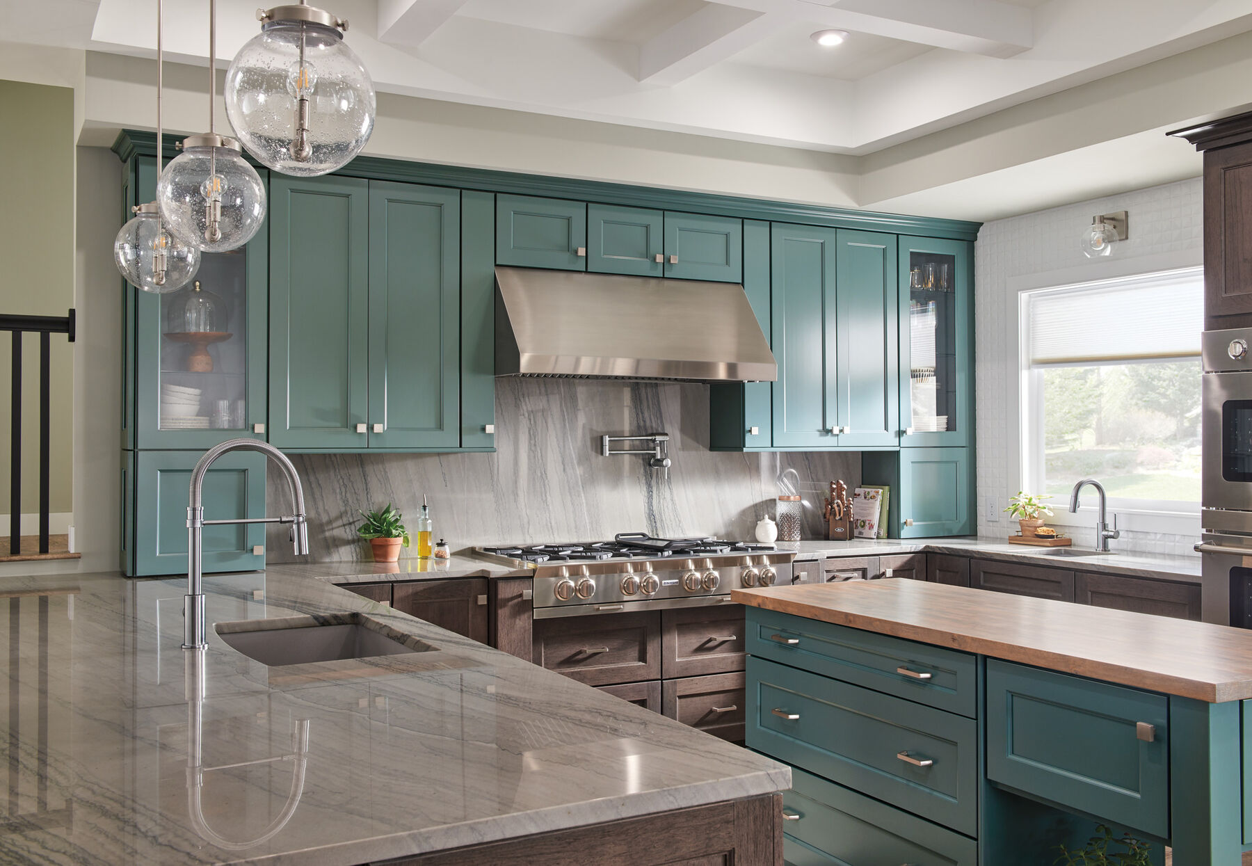 Single-Handle Pull-Down Spring Kitchen Faucet, image 2