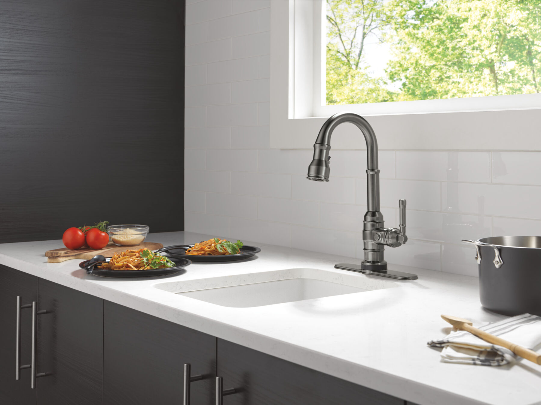 Touch2O® Bar / Prep Faucet with Touchless Technology, image 5