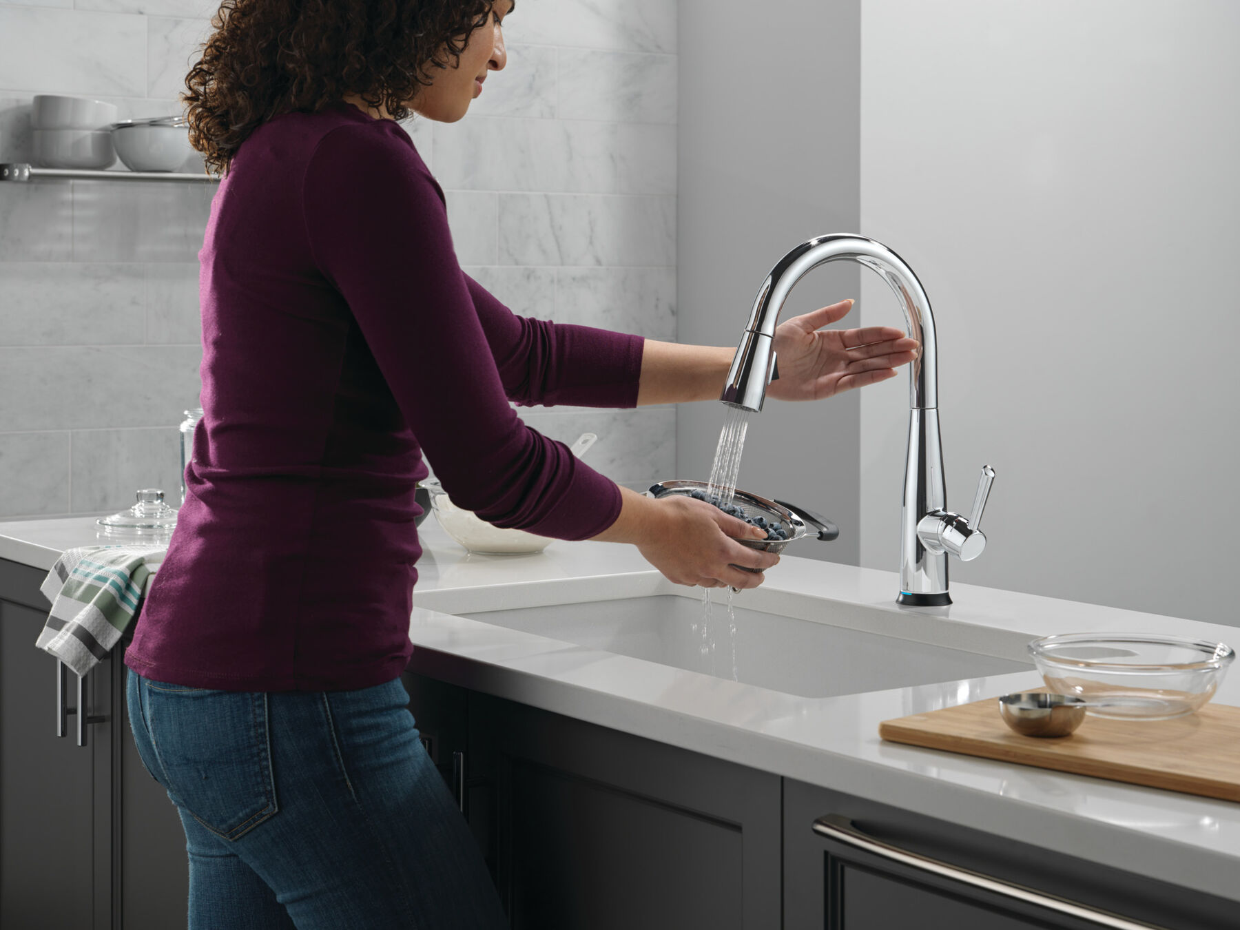 Touch<sub>2</sub>O® Technology Kitchen Faucet with Touchless Technology, image 6
