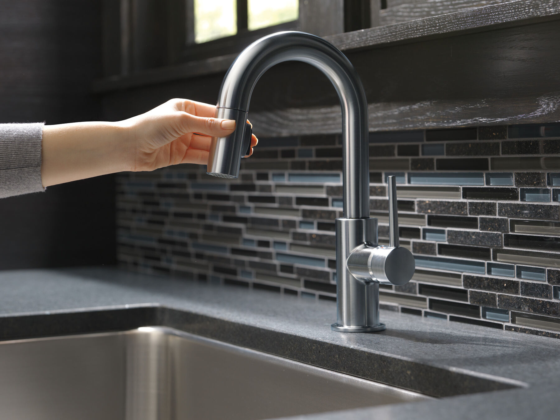 Llave para barra/encimera de cocina monomando extensible, giro limitado, imagen 3