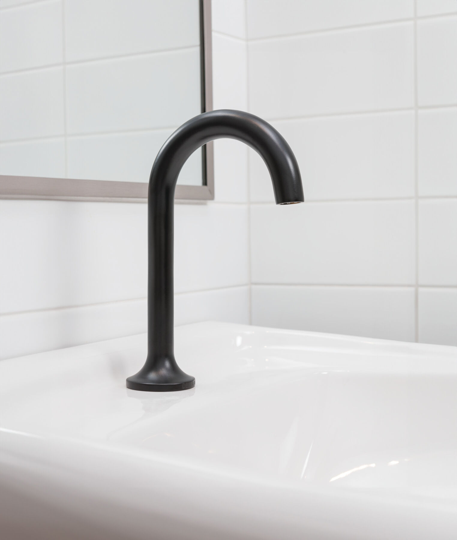 Electronic Lavatory Faucet with Proximity® Sensing Technology - Battery Operated, image 2
