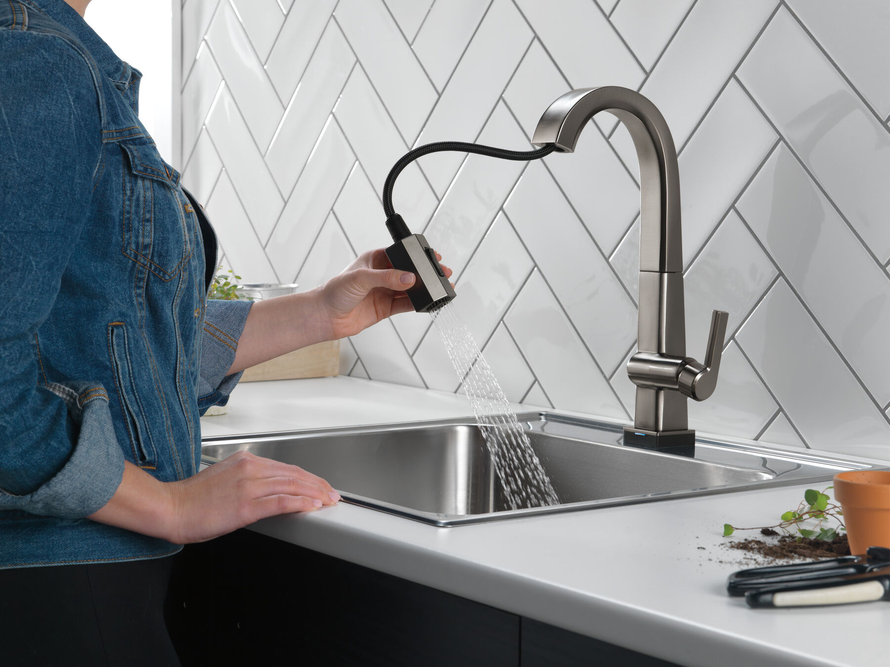 Llave para barra/encimera monomando extensible con tecnología Touch<sub>2</sub>O, imagen 4