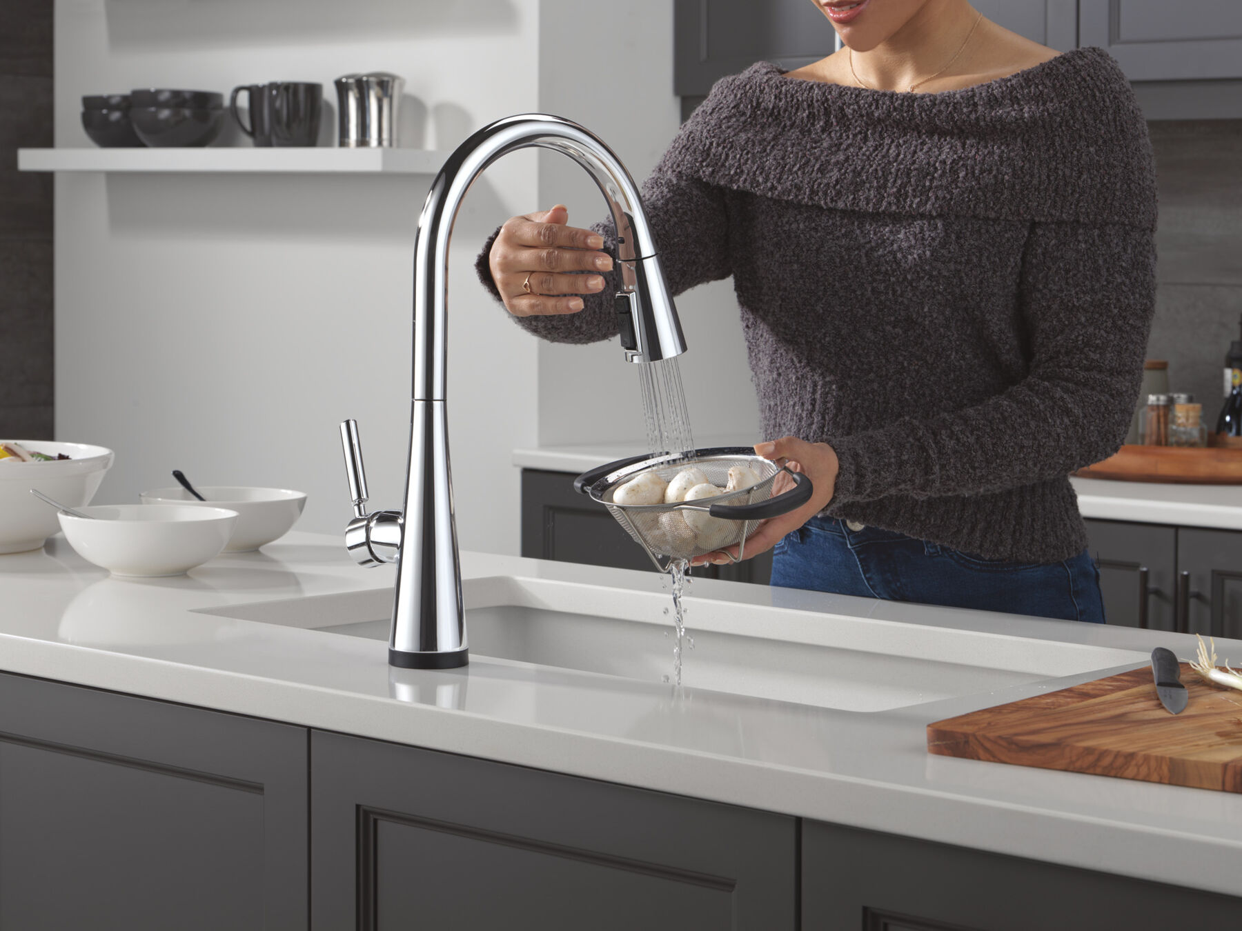 Single Handle Kitchen Pull-Down Faucet with Touch2O Technology, image 6