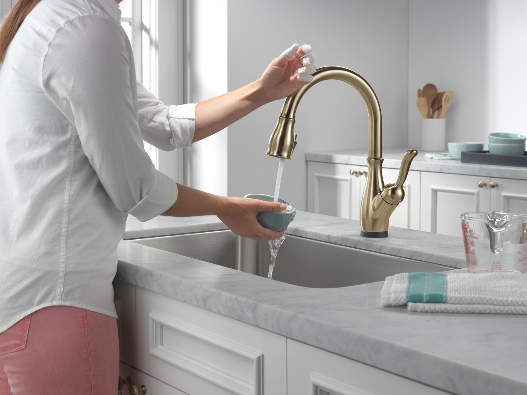 Touch2O Pull-Down Kitchen 1L with Soap Disp Bundle, image 4