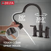 Llave para cocina tipo puente extensible con dos manijas