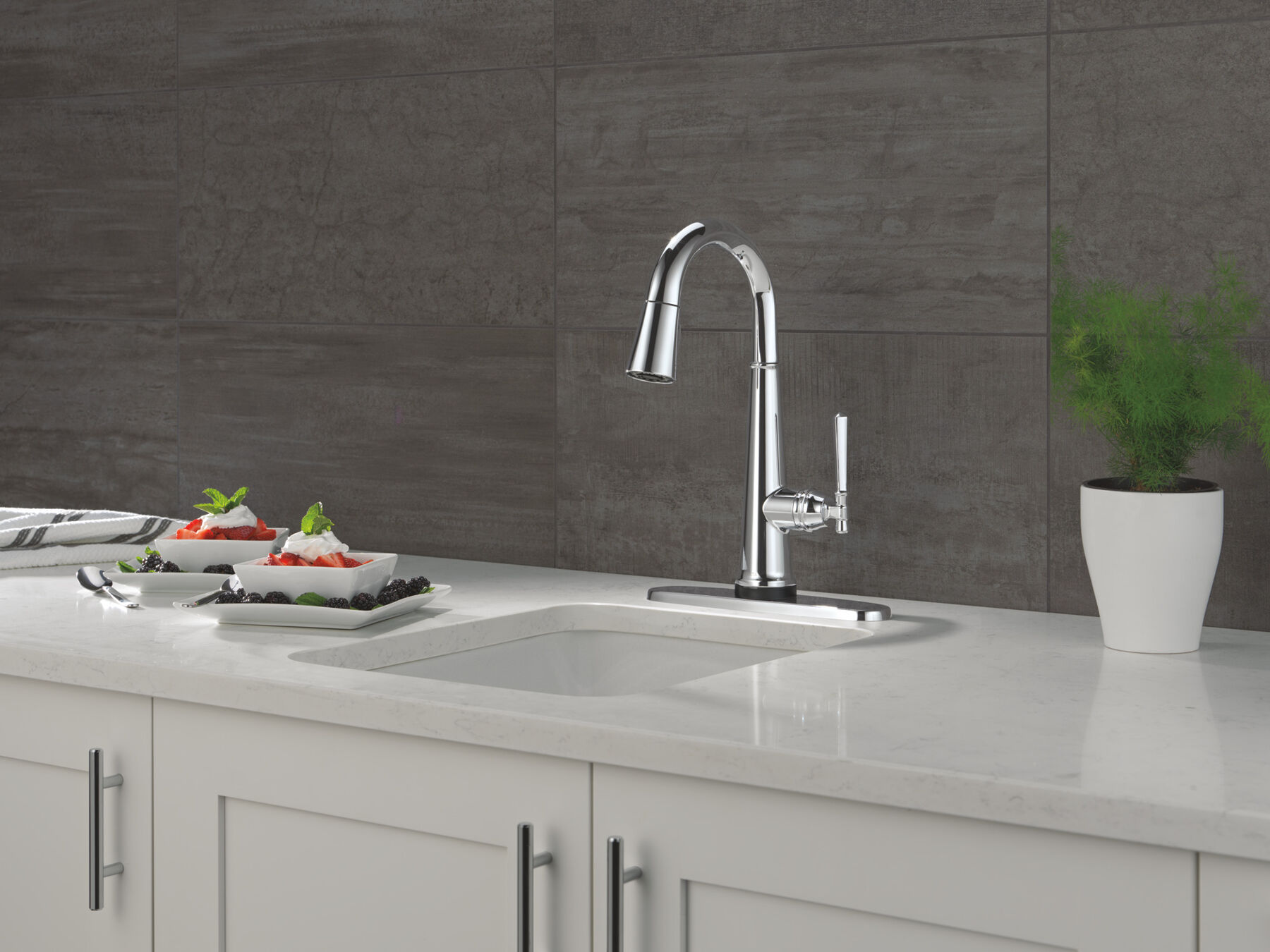 Touch2O® Bar / Prep Faucet with Touchless Technology, image 8