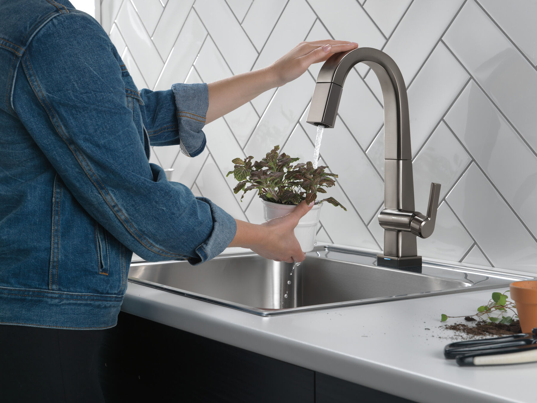 Llave para barra/encimera monomando extensible con tecnología Touch<sub>2</sub>O, imagen 3