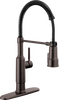 Llave para cocina extensible de una manija con tubo de salida con muelle