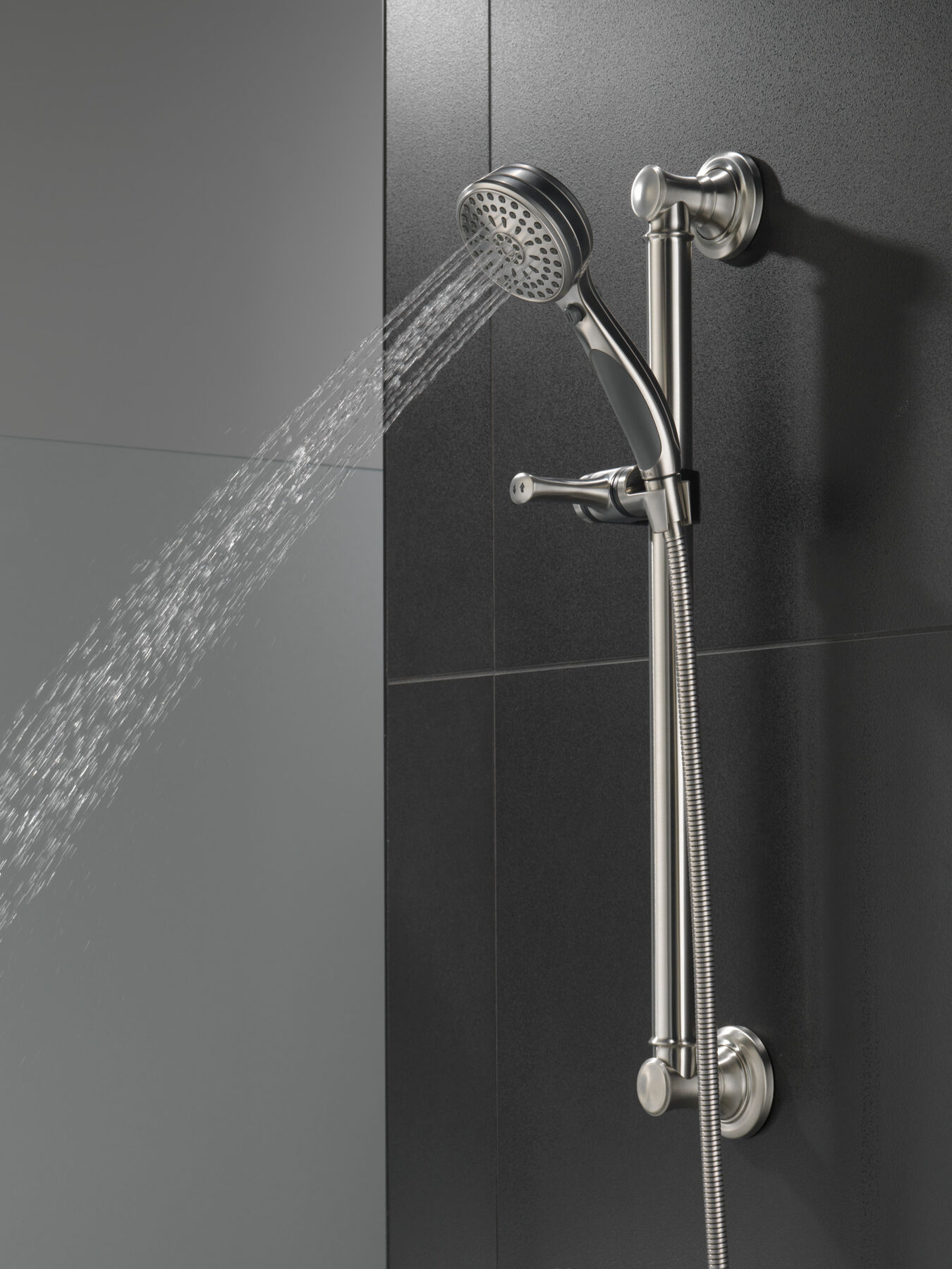Ducha manual de 9 ajustes ActivTouch® con barra deslizante/barra de sujeción estilo tradicional (producto recertificado), imagen 5