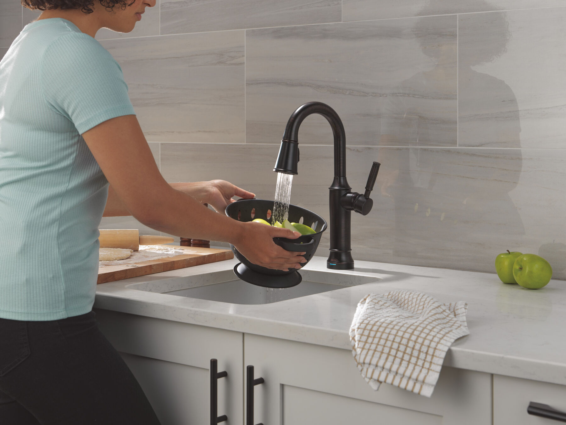 Touch2O® Bar / Prep Faucet with Touchless Technology, image 6