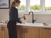 Llave de una manija con tubo de salida deslizable para cocina
