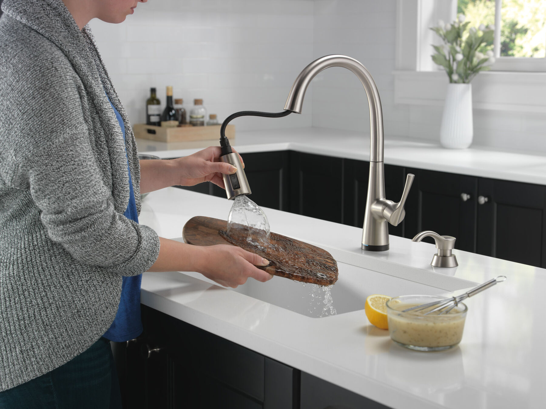 Single Handle Pull-Down Kitchen Faucet with Soap Dispenser and Touch<sub>2</sub>O® Technology, image 4