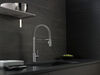 Llave para cocina extensible de una manija con tubo de salida con muelle con tecnología Touch<sub>2</sub>O®
