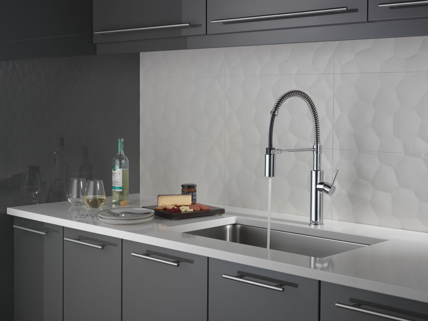 Single-Handle Pull-Down Spring Kitchen Faucet, image 8