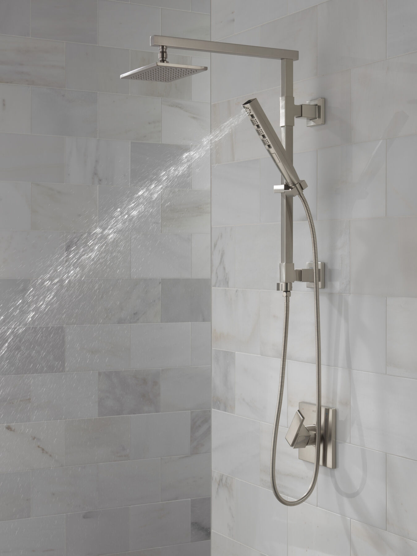 Emerge® 18" Angular Shower Column, image 4