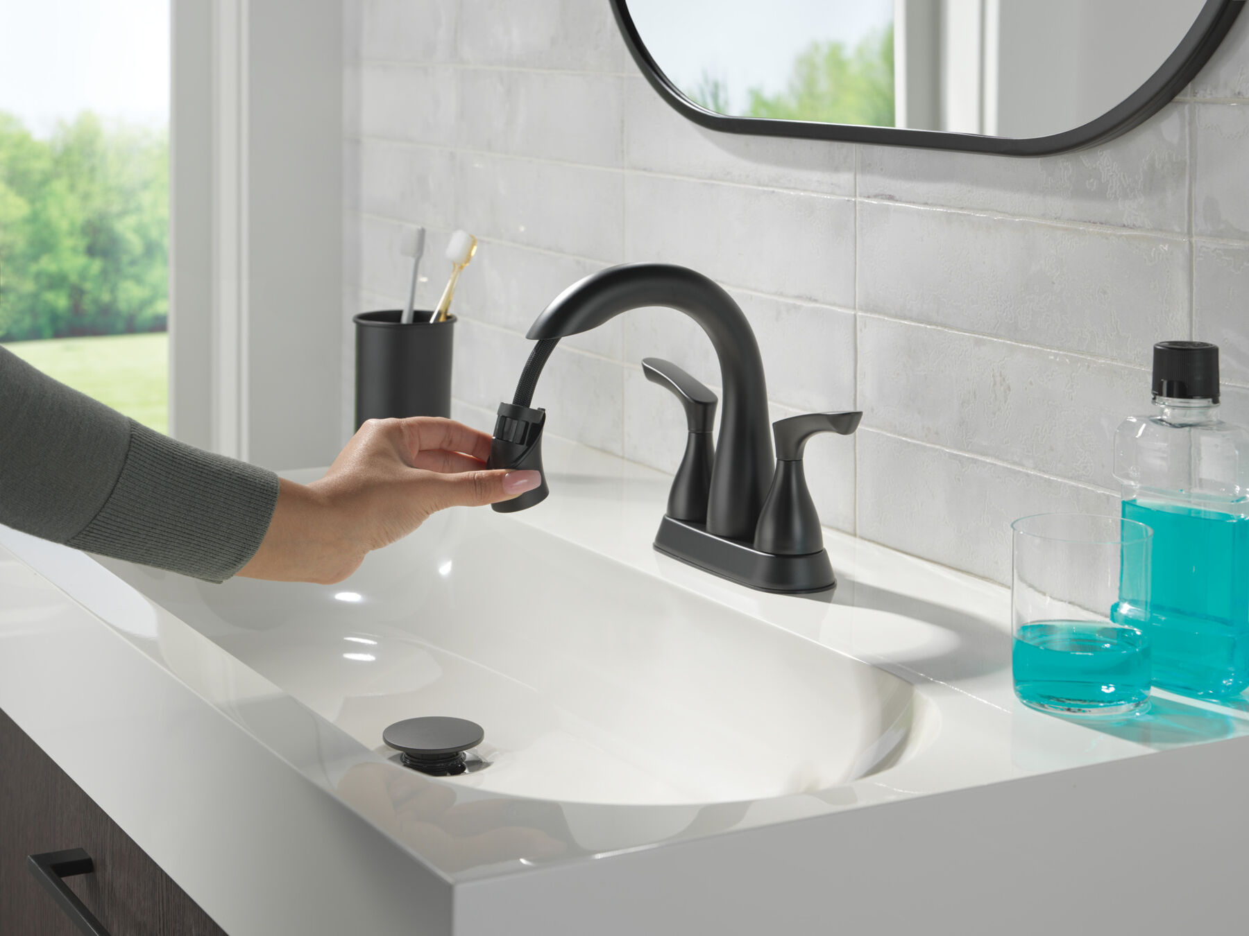 Llave para baño de combinación con dos manijas, imagen 4