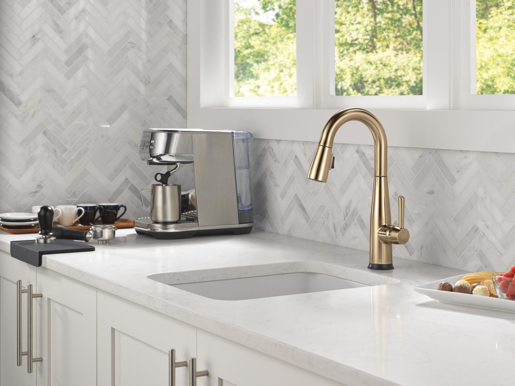 Touch2O® Bar / Prep Faucet with Touchless Technology, image 13