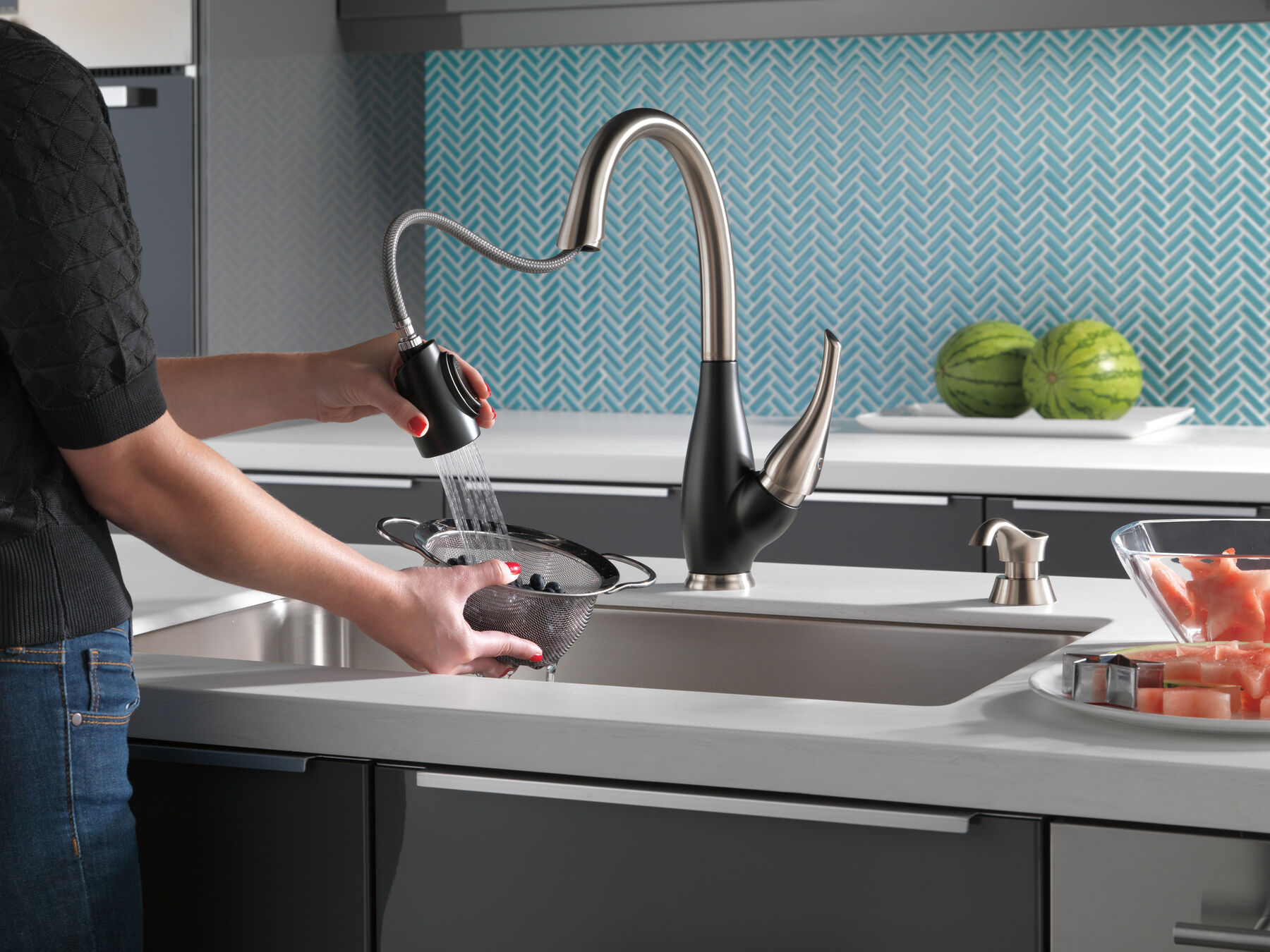 Llave para cocina monomando extensible con dispensador de jabón, imagen 5