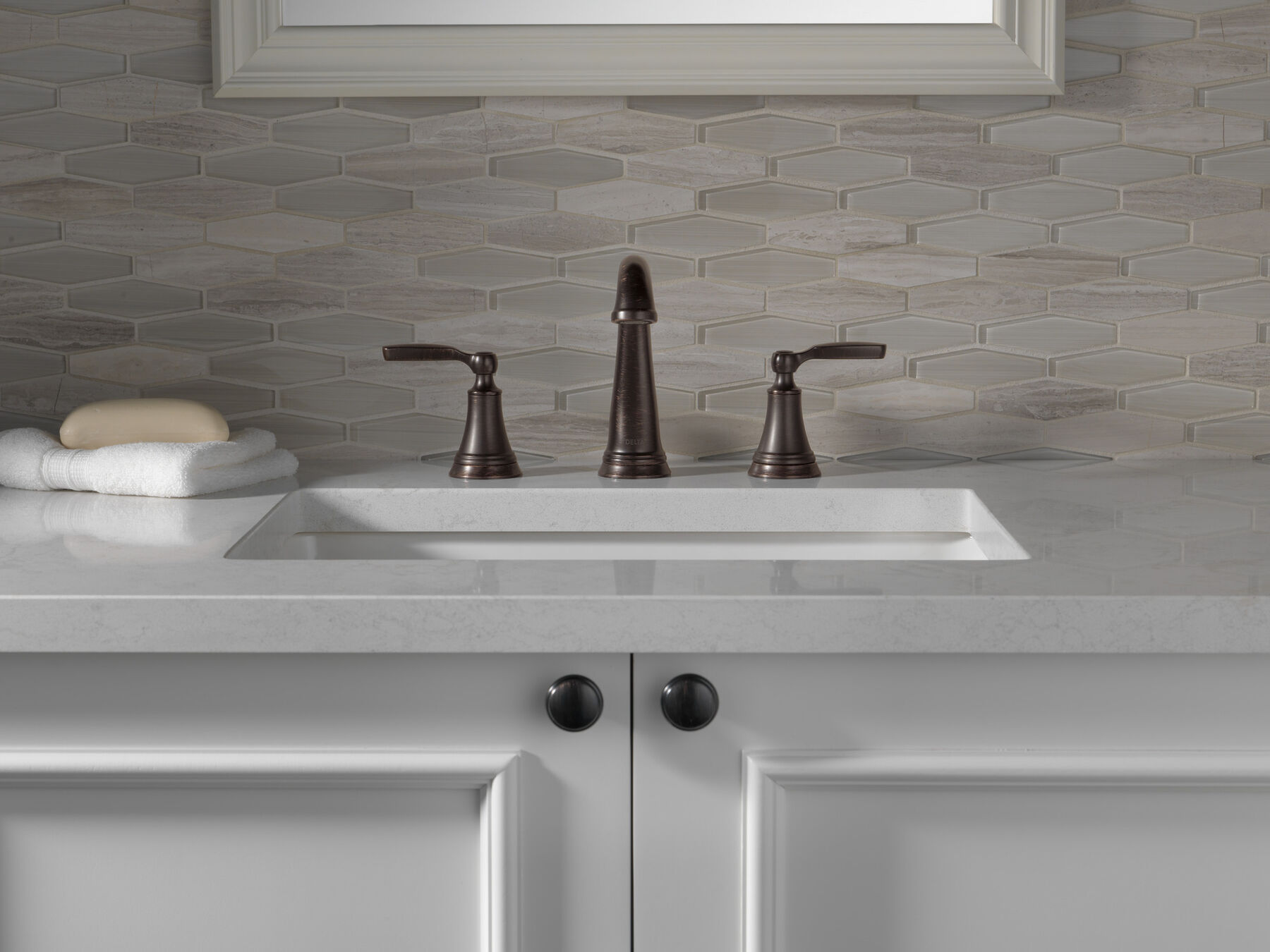 Llave para baño de extensión con dos manijas, imagen 4