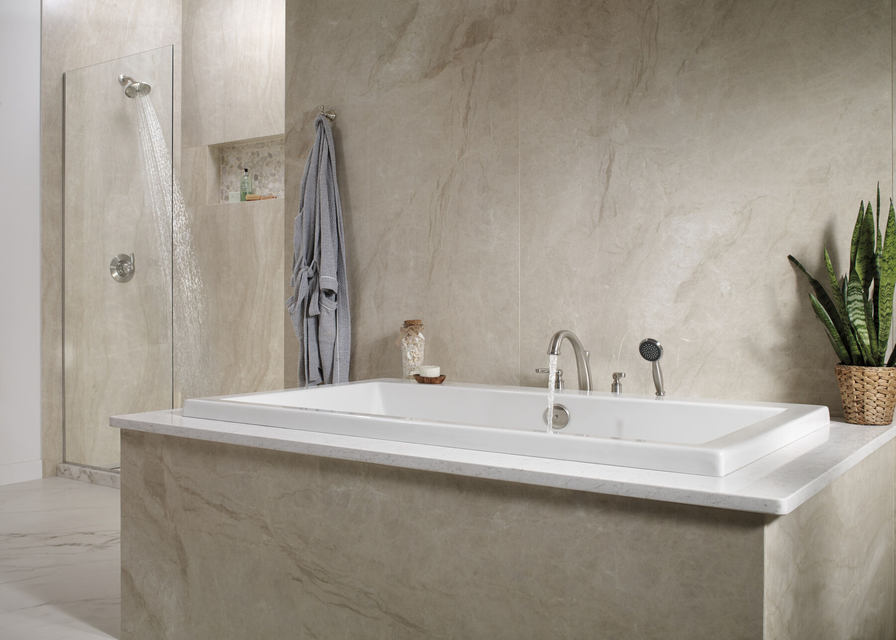 Accesorios de llave para bañera tipo romana con ducha manual 2L (producto recertificado), imagen 2