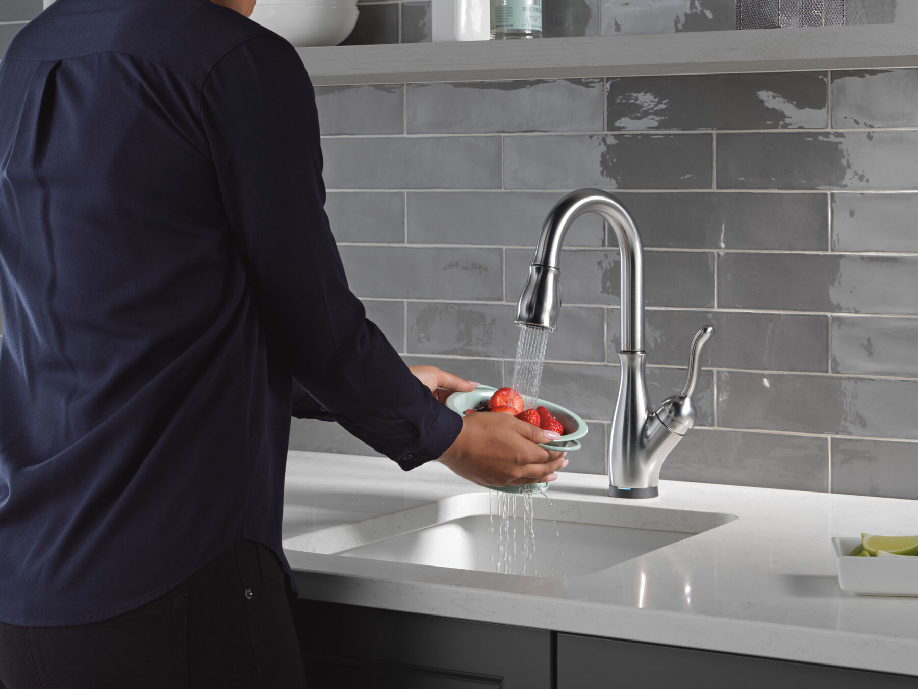 Touch2O® Bar / Prep Faucet with Touchless Technology, image 7