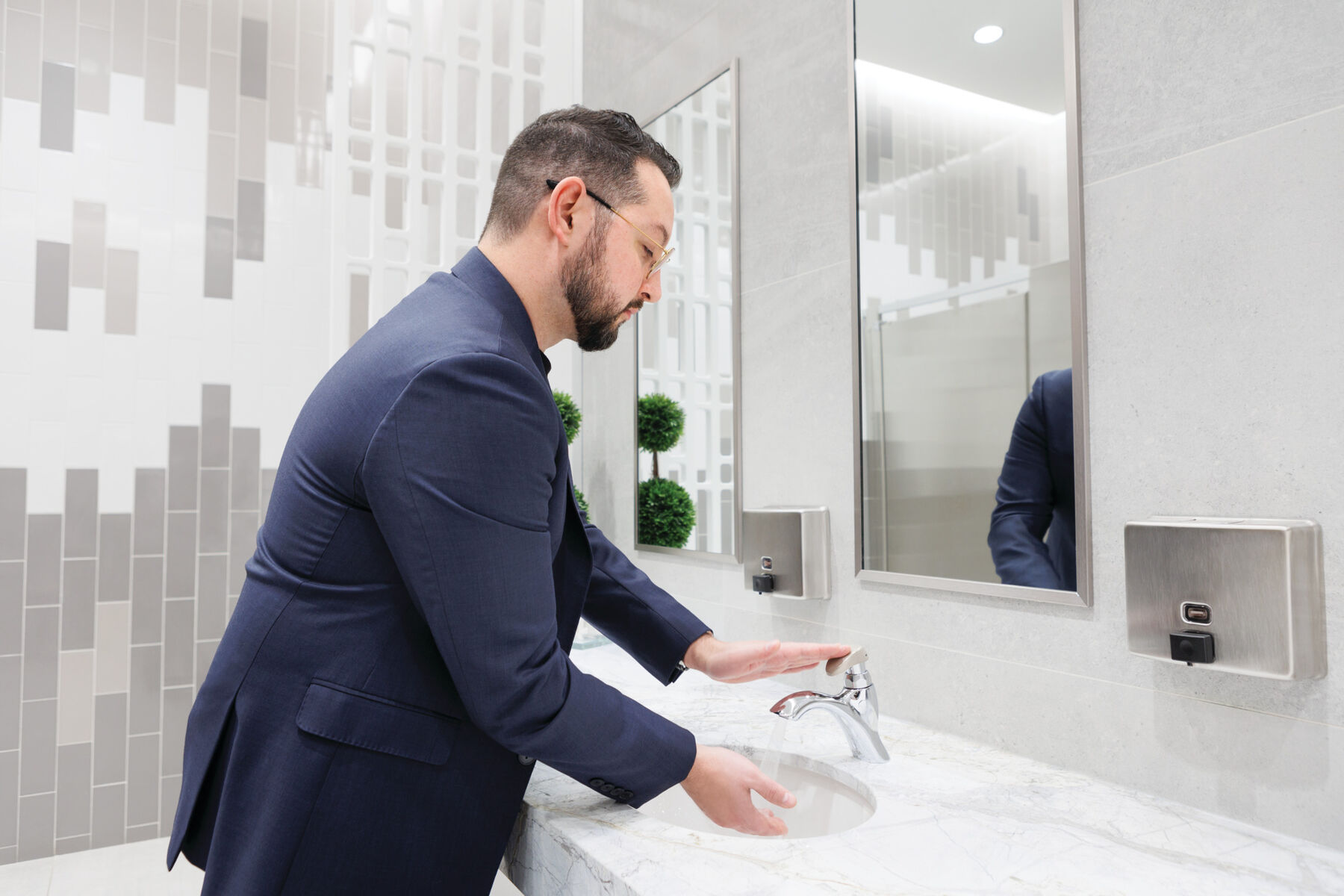 Single Hole Metering Slow-Close Bathroom Faucet, image 18
