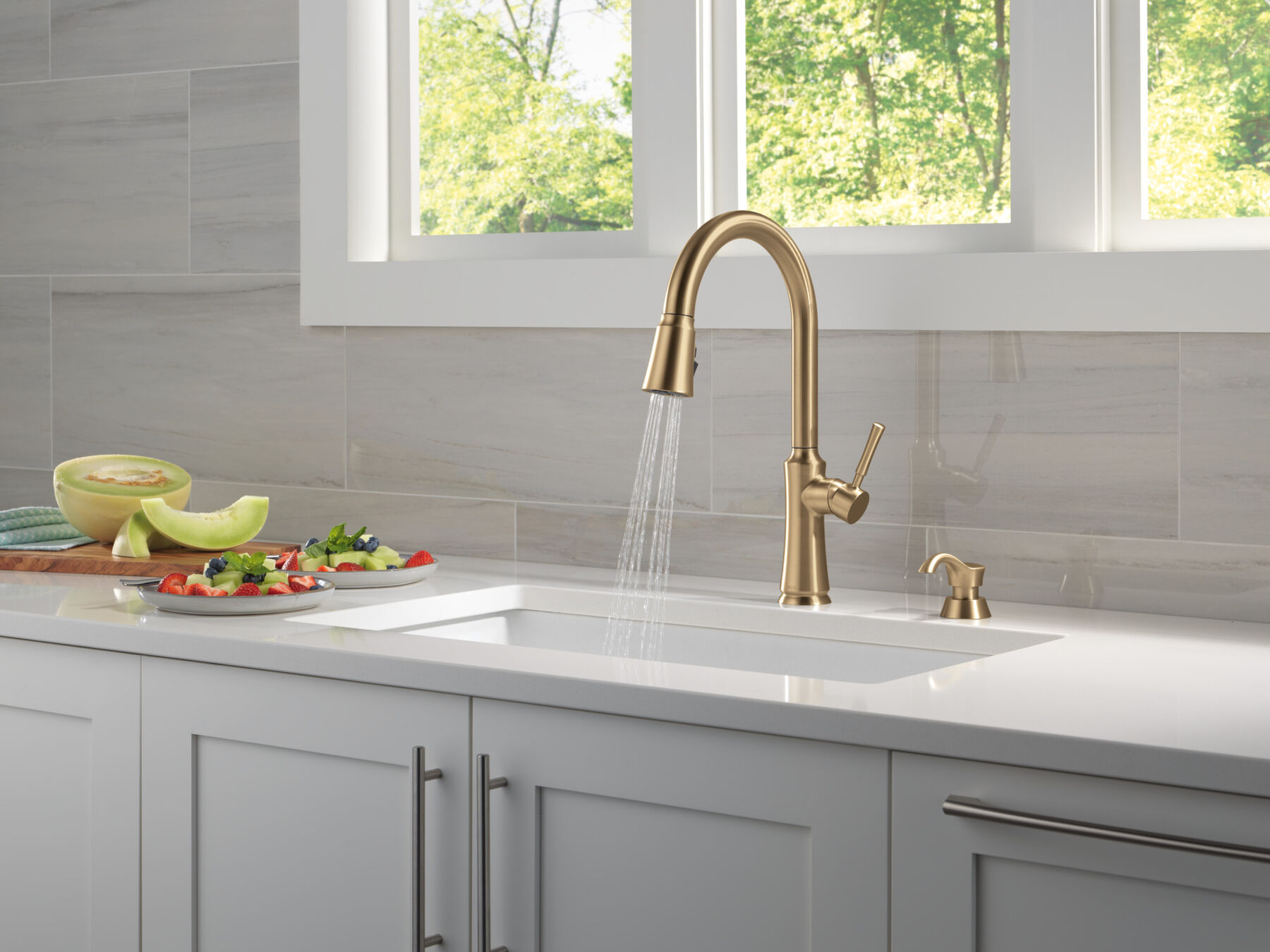 Single Handle Kitchen Pull-Down Faucet w/ Soap Dispenser, image 8