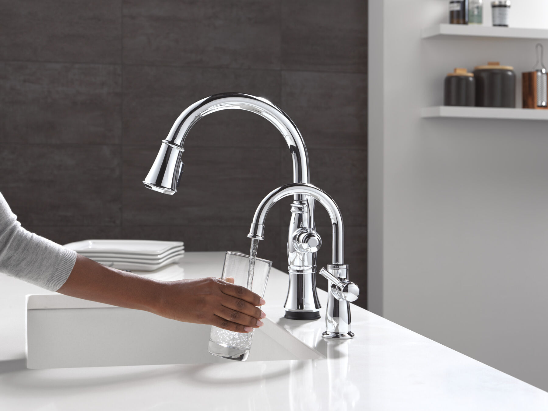 Touch<sub>2</sub>O® Technology Kitchen Faucet with Touchless Technology, image 18