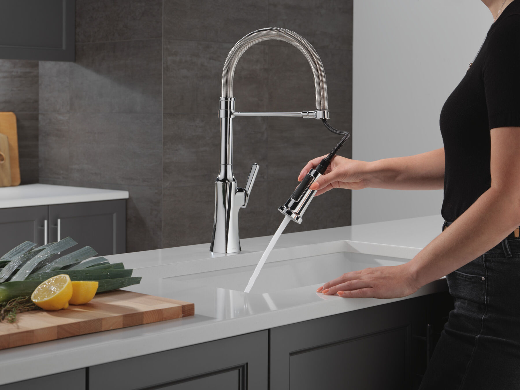 Llave para cocina monomando extensible con salida con resorte, imagen 6