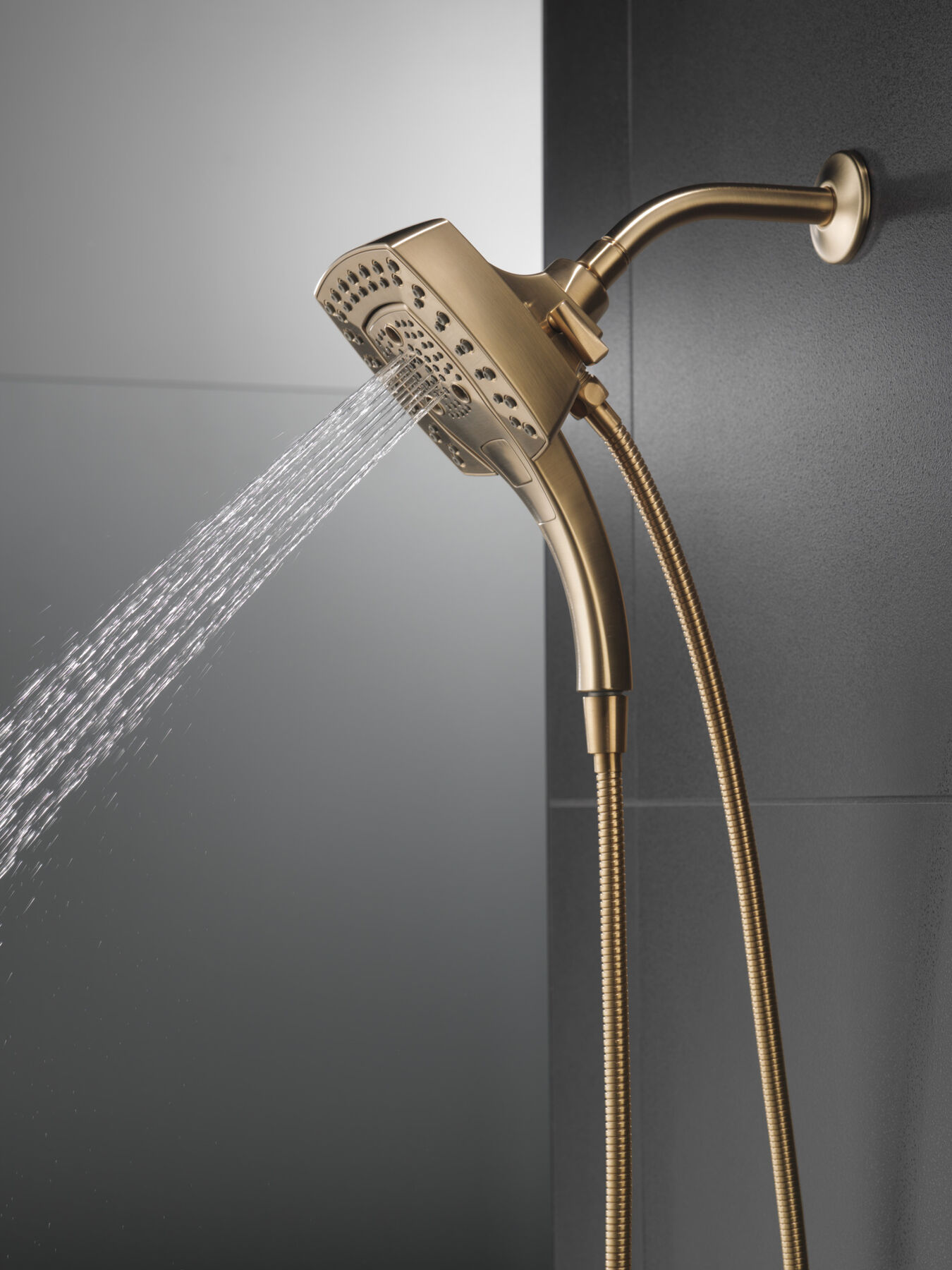 Ducha y ducha manual In2ition H2O de 2.5 GPM con MagnaTite 5S (producto recertificado), imagen 3